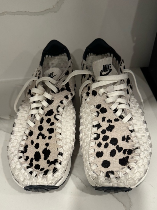 Nike Shoes - Nike Air Footscape Woven in White Cow running shoes sneakera street print 42/10